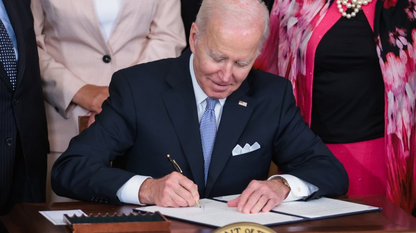 Biden Signs Executive Order Targeting Police Use-of-Force