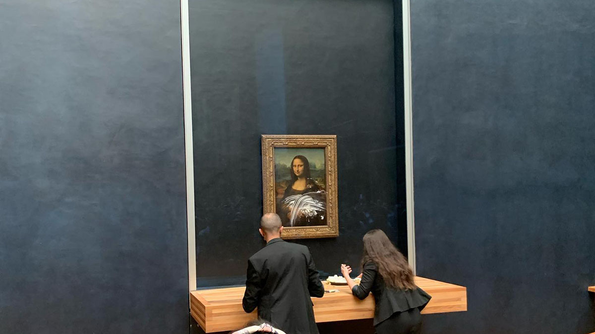 Man in Wig Throws Cake at Glass Protecting Mona Lisa NBC Connecticut