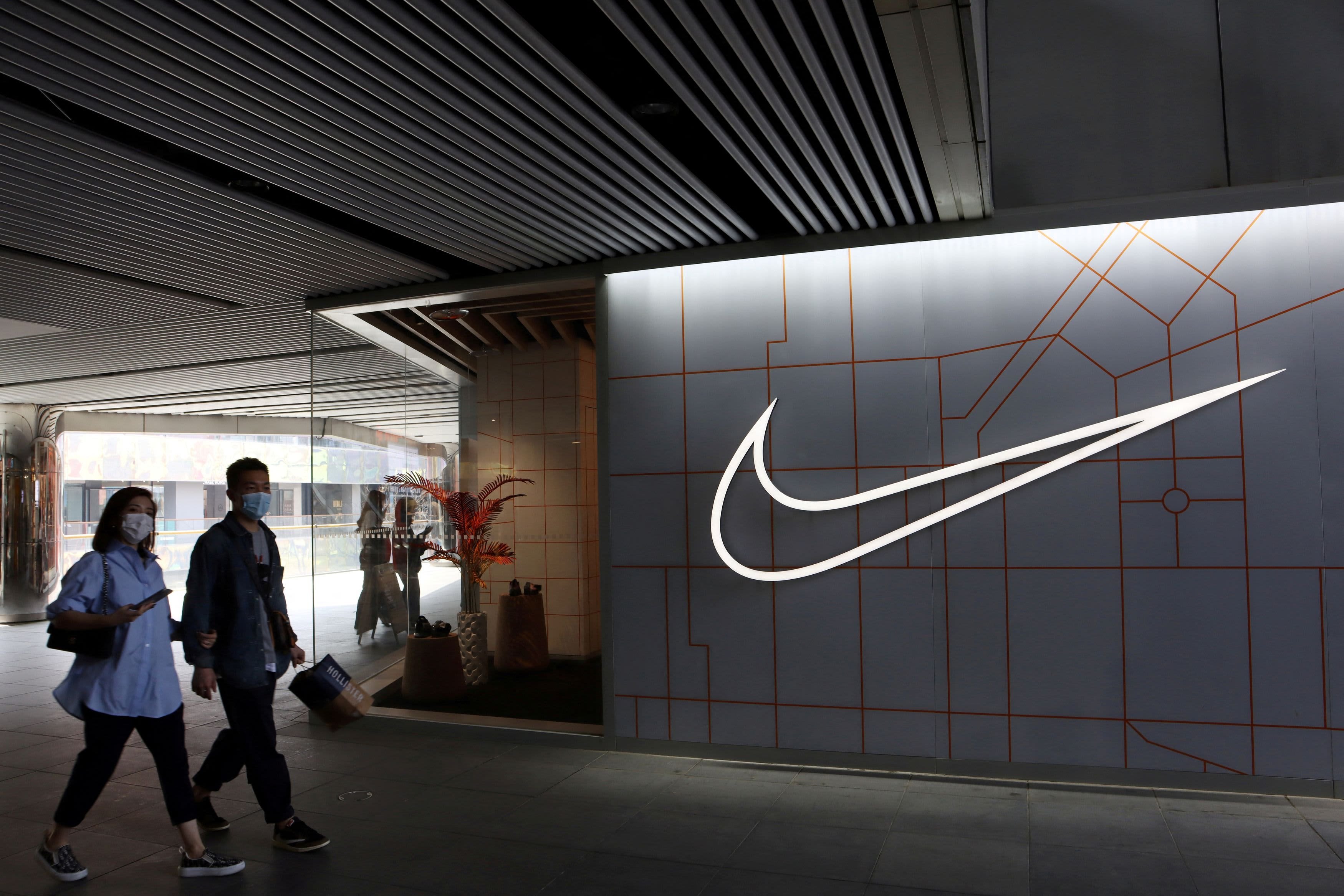 Stocks Making the Biggest Moves Midday: Nike, Las Vegas Sands, Boston Beer and More - Vimarsana News