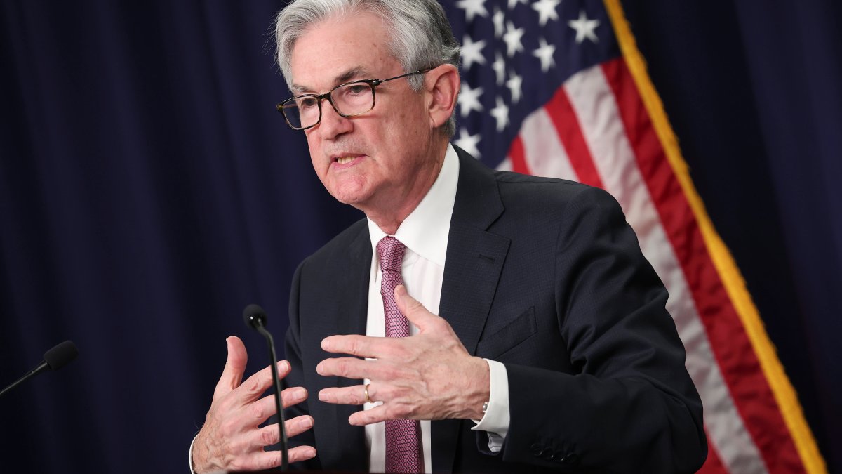 The Federal Reserve Looks Set to Hike Interest Rates Today. How Raising Rates May Help Slow Inflation - Vimarsana News