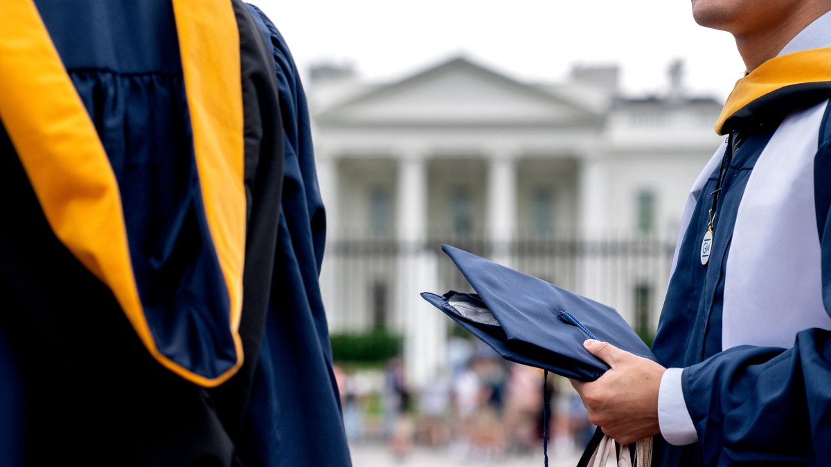 Interactive: Canceling 10K of Student Debt Will Help Wealthy, White the Most – NBC Connecticut - Vimarsana News