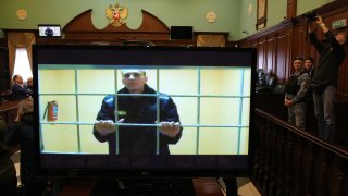Appeal Hearing Held Over Navalny's 9-Year Sentence