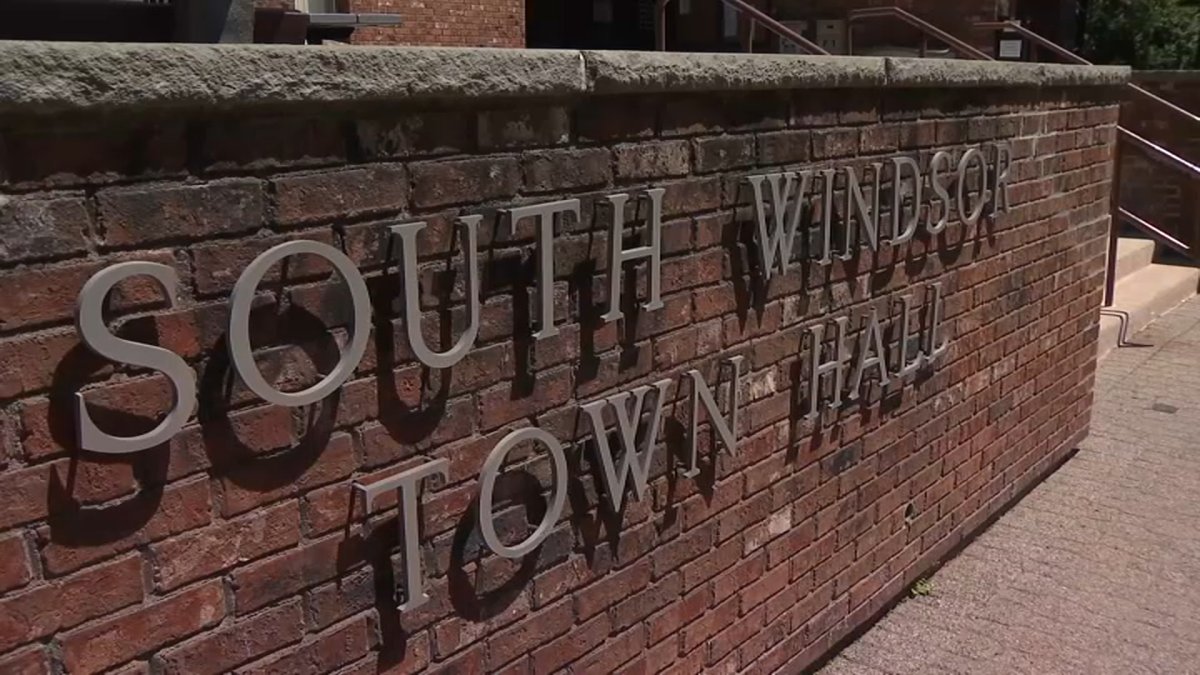 South Windsor Considers New Gun Ordinances in Town - Vimarsana News