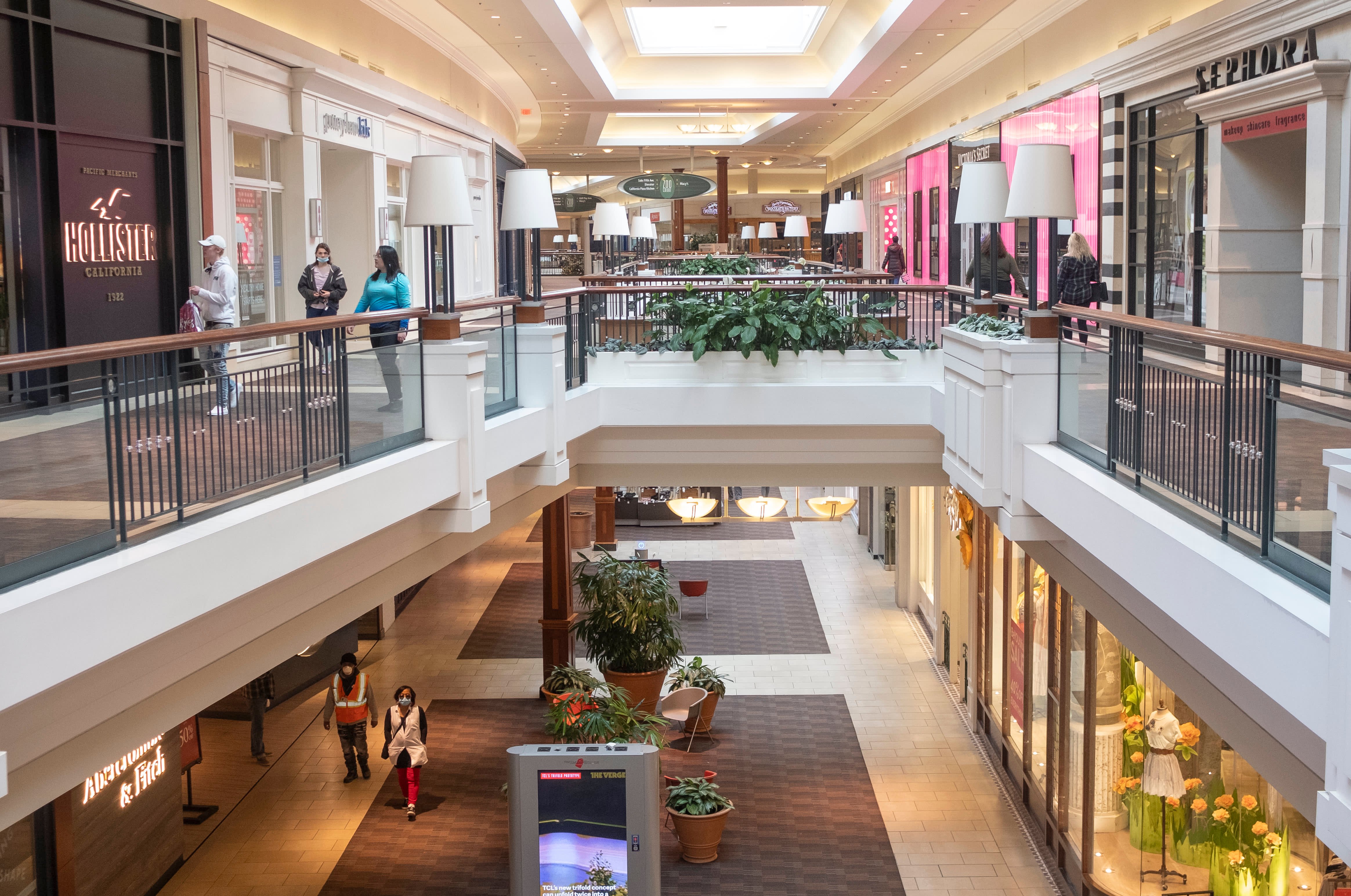 From Gap to GameStop, There's a Retail Executive Exodus Underway — and More Departures Are Coming – NBC Connecticut - Vimarsana News