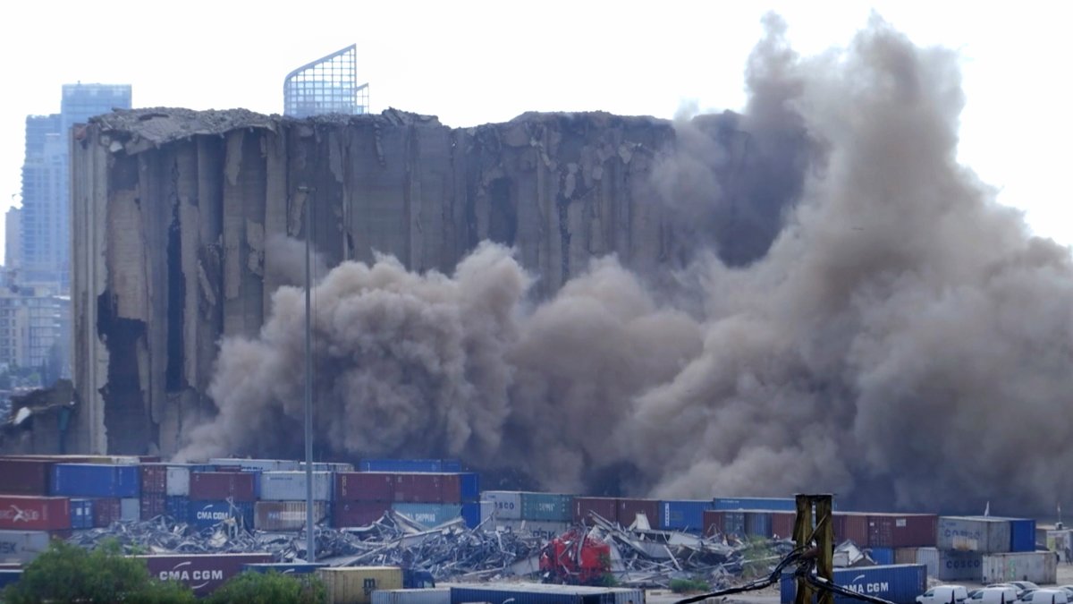Part of Damaged Beirut Port Silos Collapses – NBC Connecticut - Vimarsana News