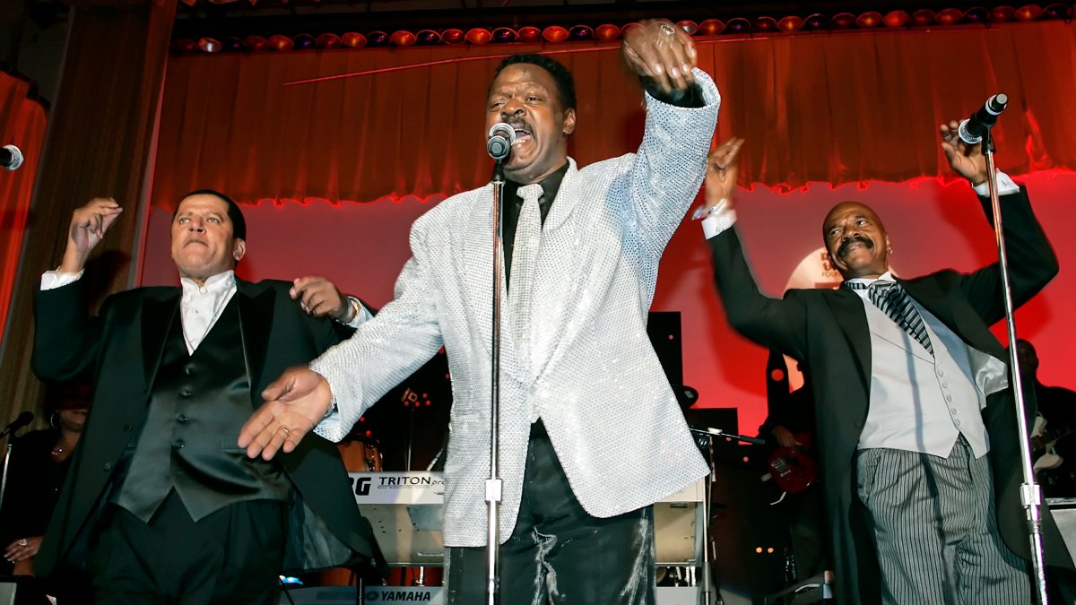 Delfonics Lead Singer William 'Poogie' Hart Dead at 77 – NBC Connecticut - Vimarsana News