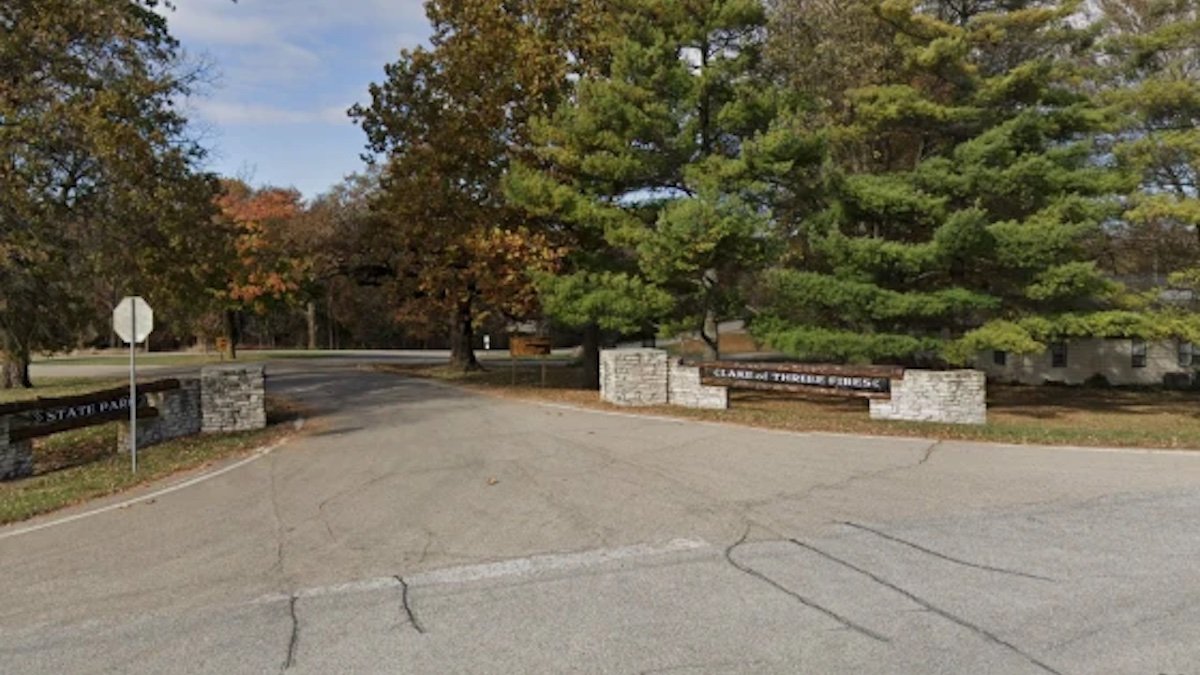 Iowa Lake Closes After Visitor Infected With Life-Threatening, Brain-Eating Amoeba - Vimarsana News