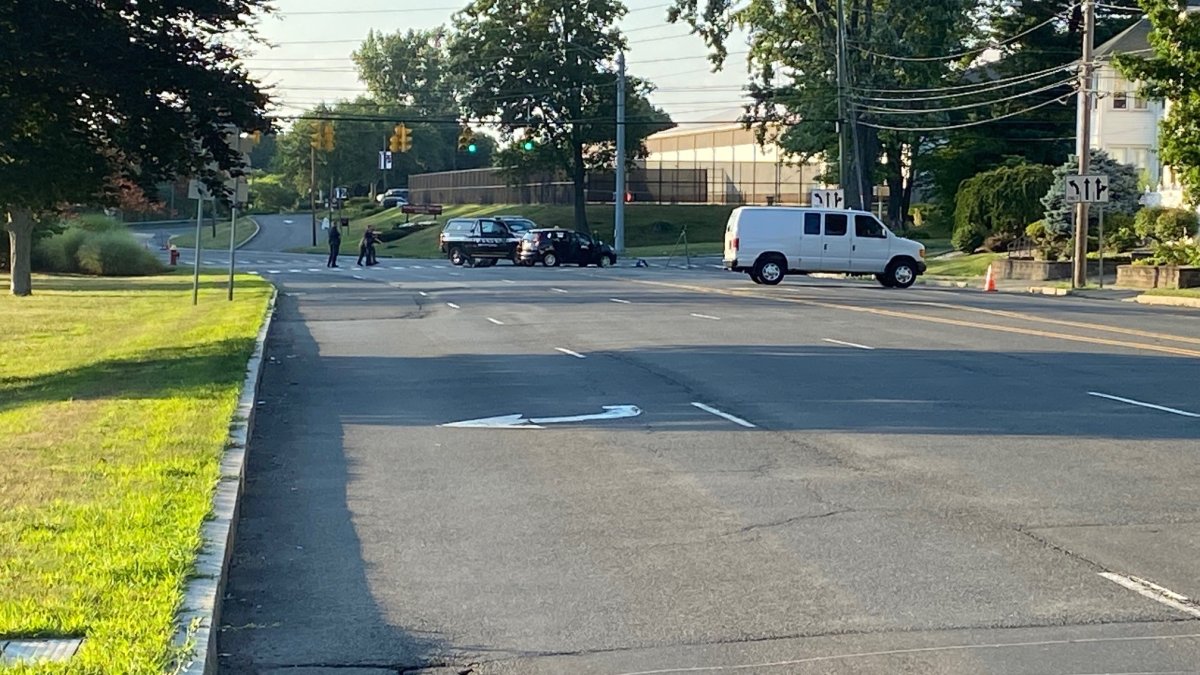 Officer, Another Driver Injured After Crash in West Hartford: Police ...