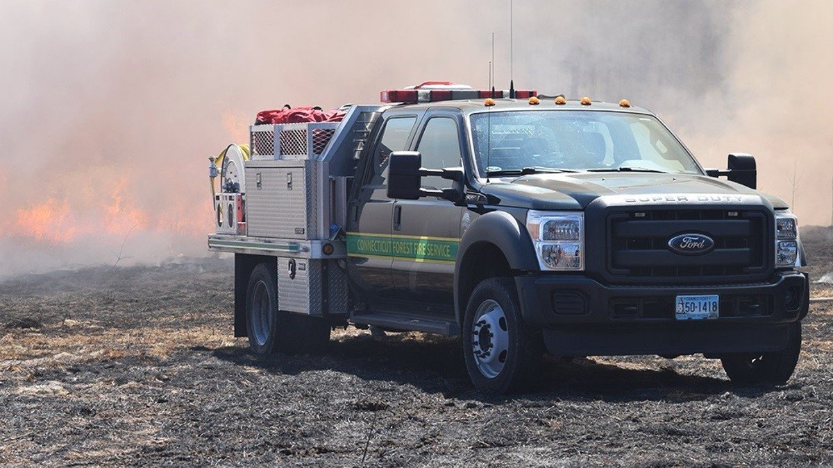 Connecticut Deploys Team to Help Fight Wildfires in Texas - Vimarsana News