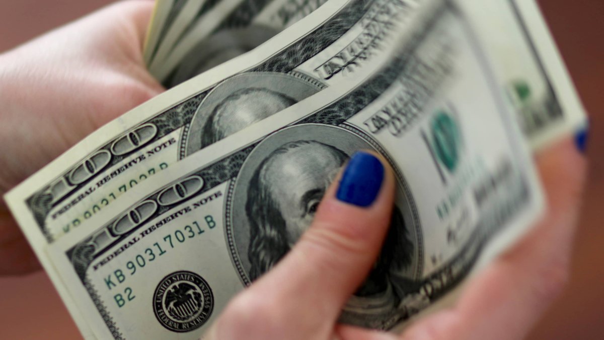 Borrowers Could Get Up to $300 Back in Their Monthly Budget From Student Loan Forgiveness. Here's How to Use That Money - Vimarsana News