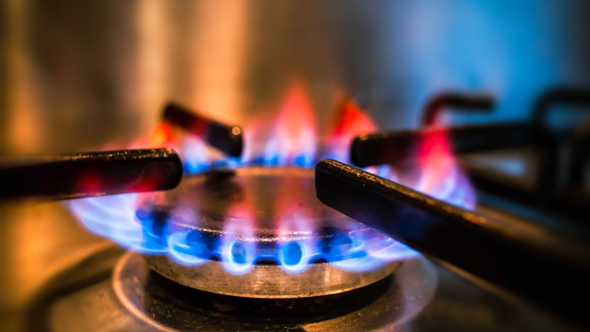 UK Energy Bills to Rise by 80% in October as Regulator Announces Hike