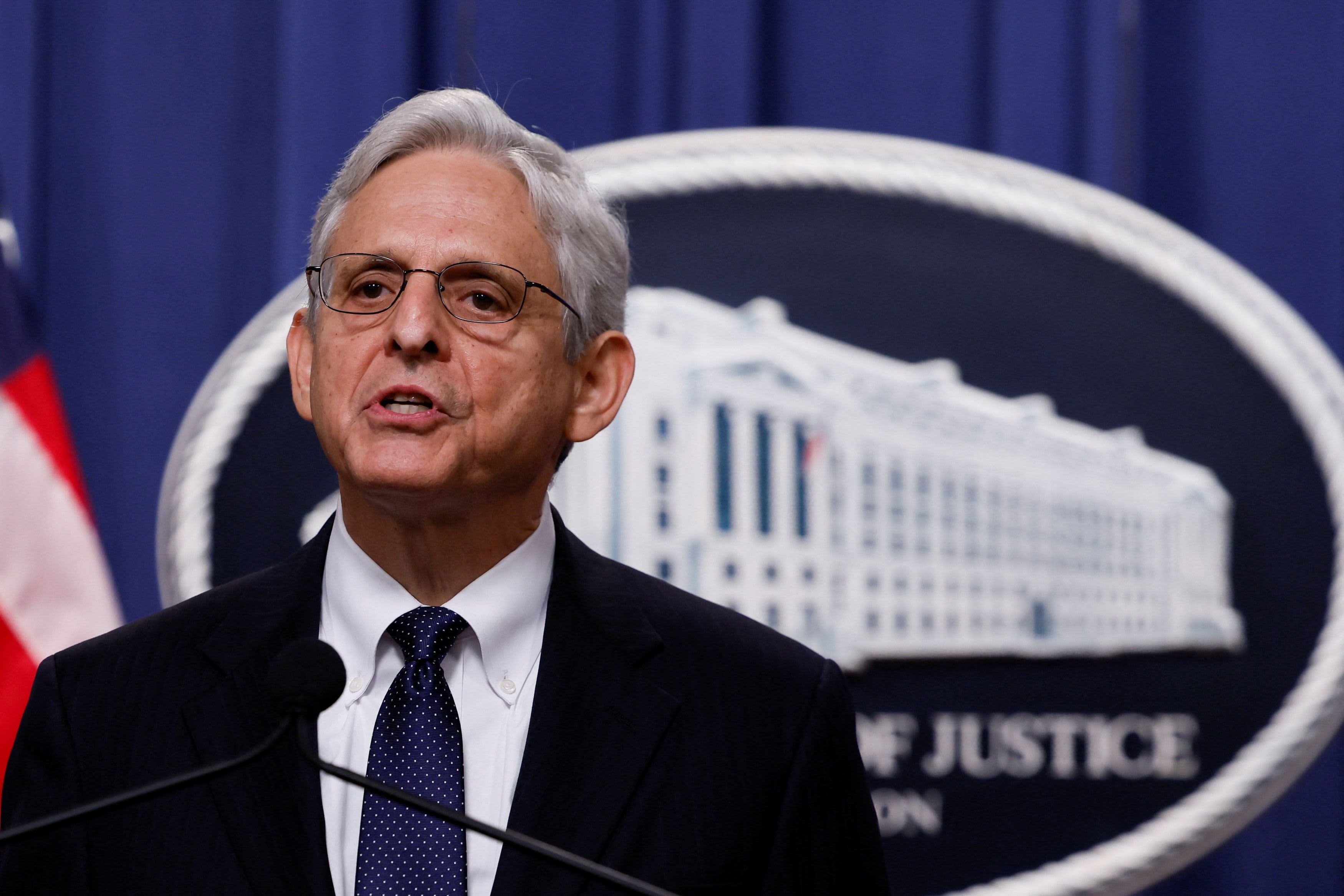 Justice Department Seeks to Unseal Trump Raid Search Warrant, Attorney General Garland Says - Vimarsana News