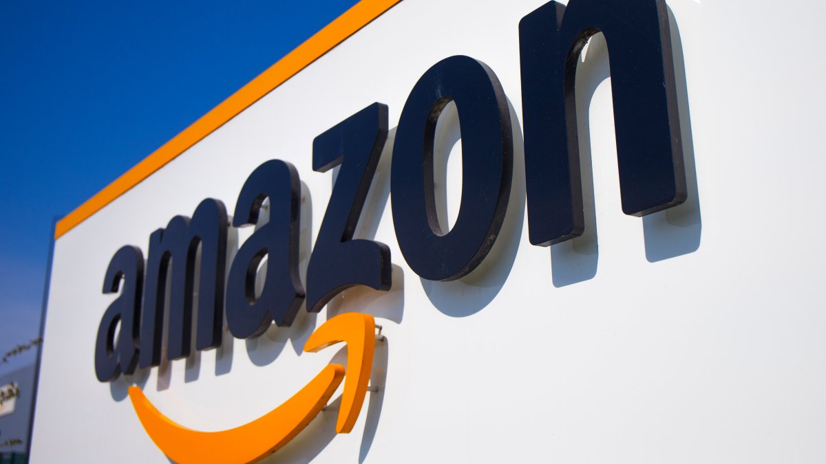 Amazon Keeps Growing, and So Does Its Cache of Data on You - Vimarsana News