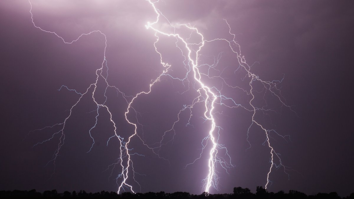 Thousands of people without power across the state after overnight thunderstorms