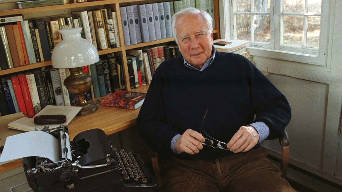 David McCullough, Pulitzer-Winning Historian, Dies at 89 – NBC Connecticut - Vimarsana News