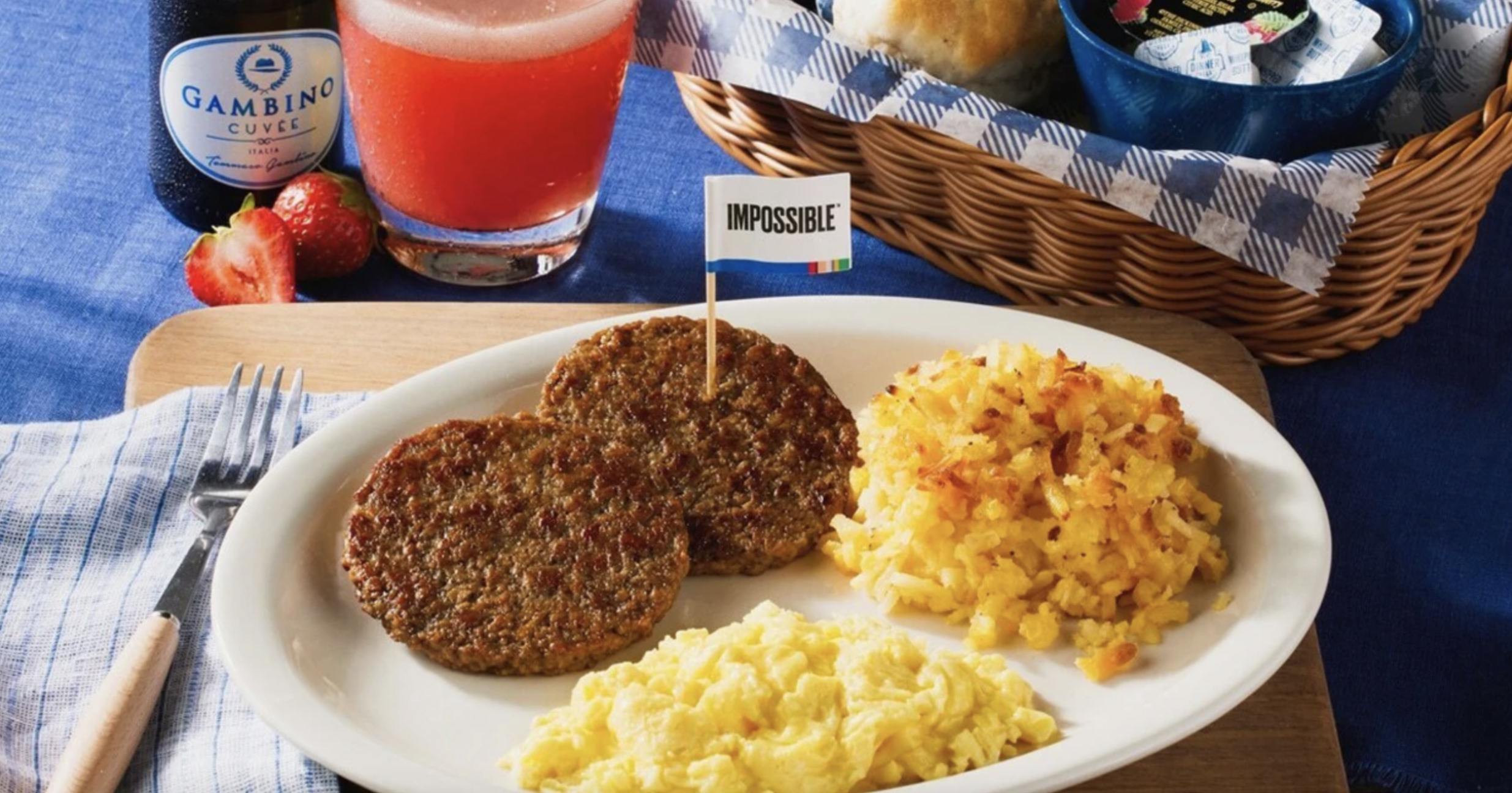 Cracker Barrel Posted About Its New Meatless Sausage, Causing Major Beef With Its ‘Customer Base’ – NBC Connecticut