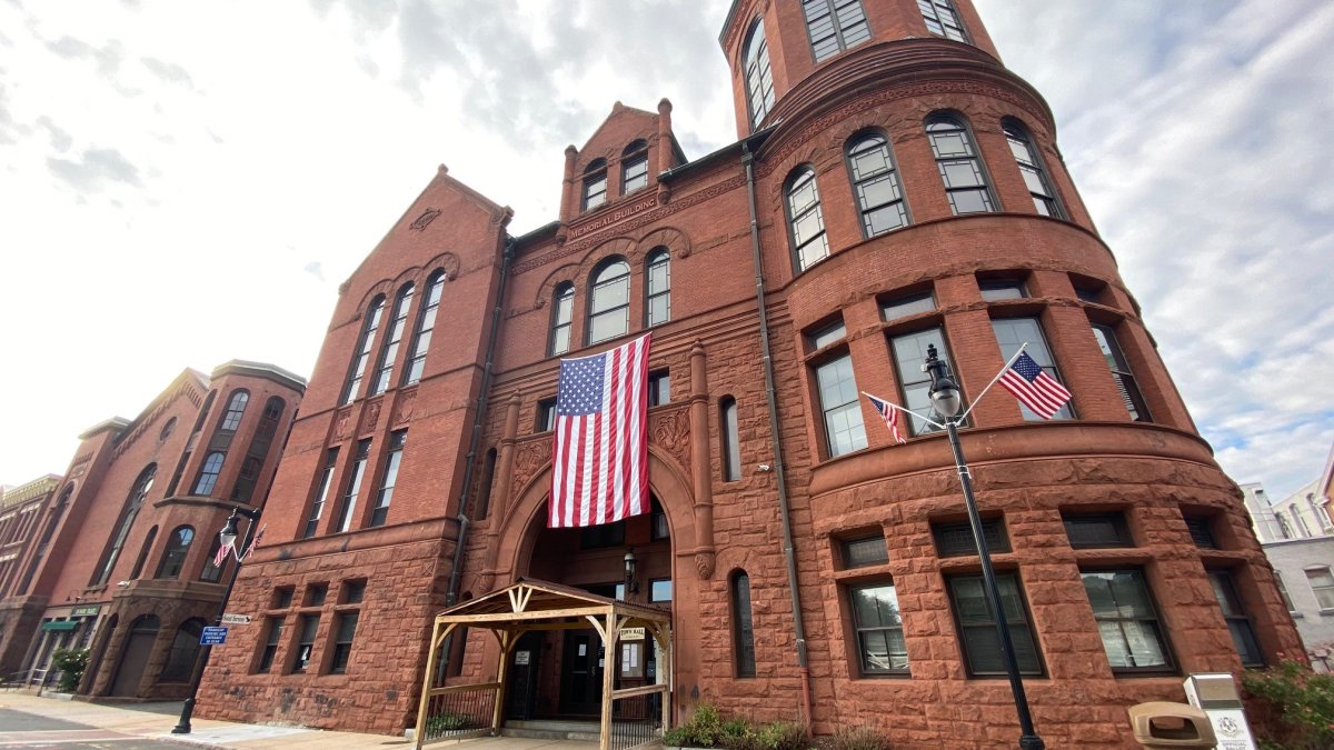 Vernon officials warn of unofficial third-party payment services for town fees – NBC Connecticut