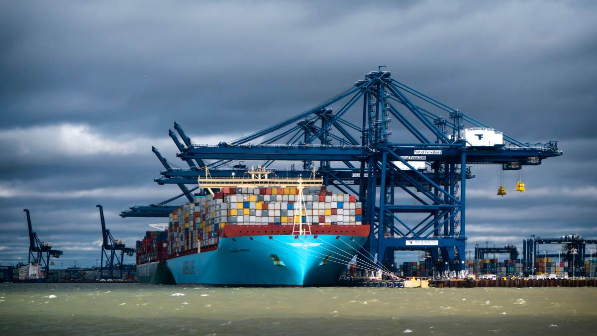 Workers Strike Again at UK's Largest Port Felixstowe in Threat to Holiday Shipments - Vimarsana News