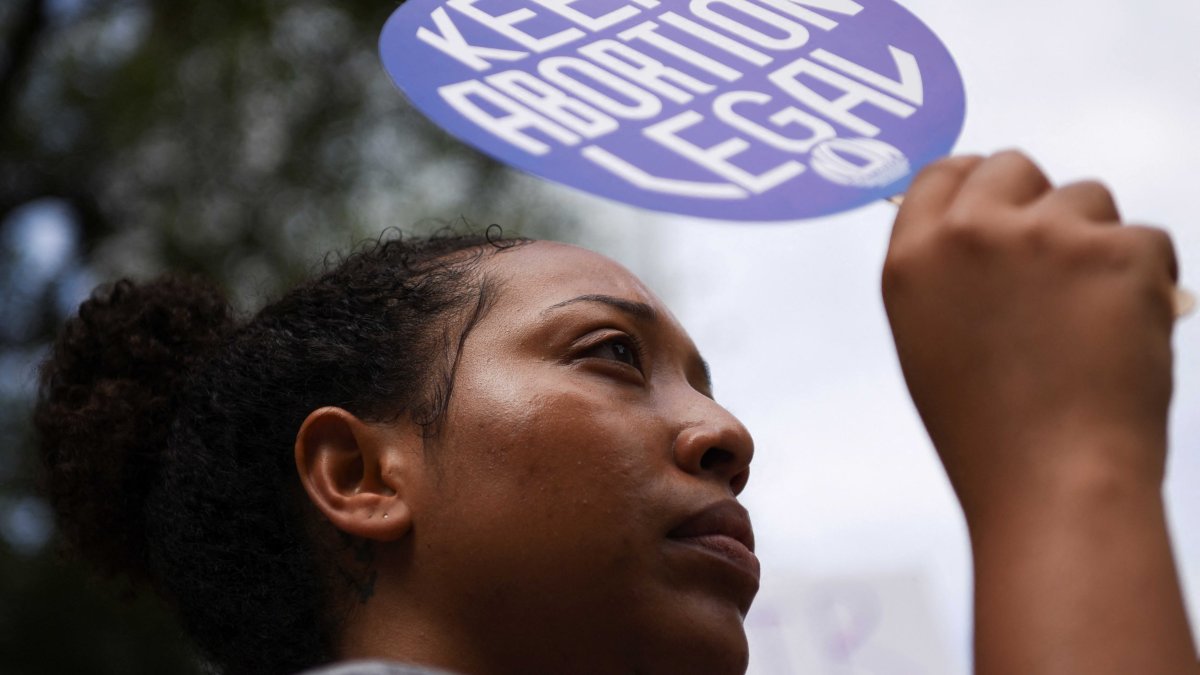 'Day Without Us' Protesters Walk Out Over Abortion Rights Reversal, Days Before Supreme Court Returns – NBC Connecticut - Vimarsana News