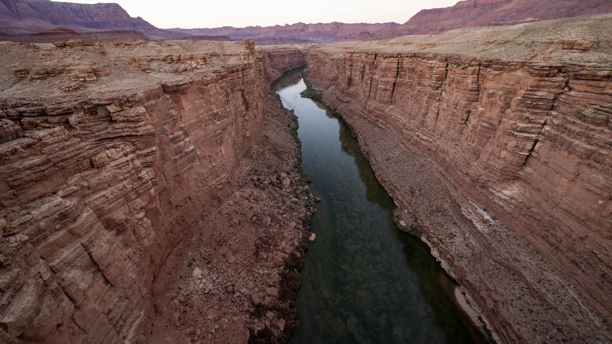 One Dead After Motorboat Accident at Grand Canyon National Park – NBC Connecticut - Vimarsana News