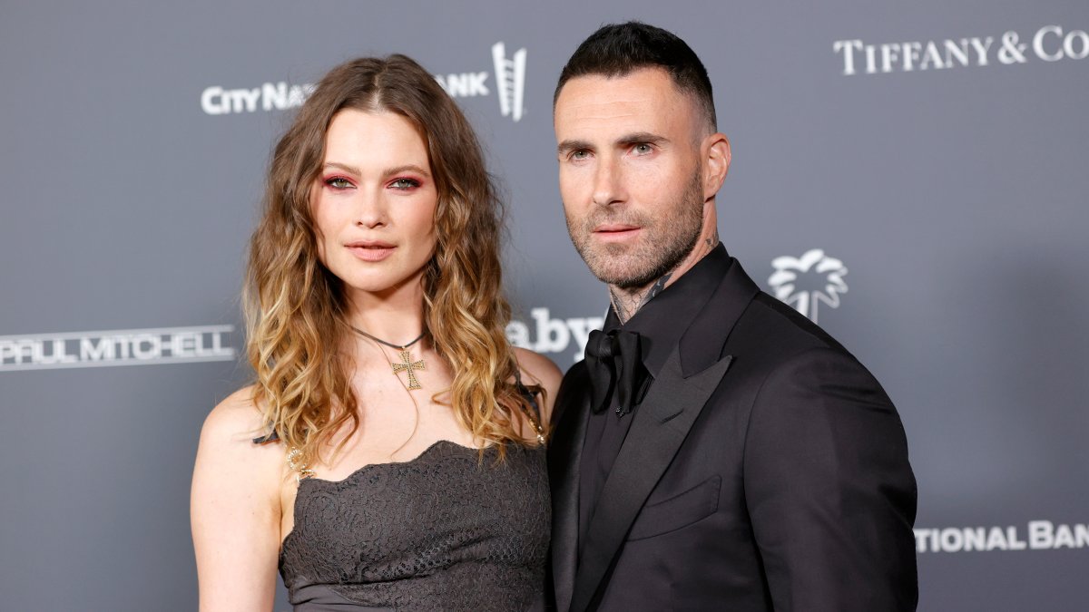 Behati Prinsloo Posts Photo of Adam Levine for First Time Since Third Baby – NBC Connecticut - Vimarsana News