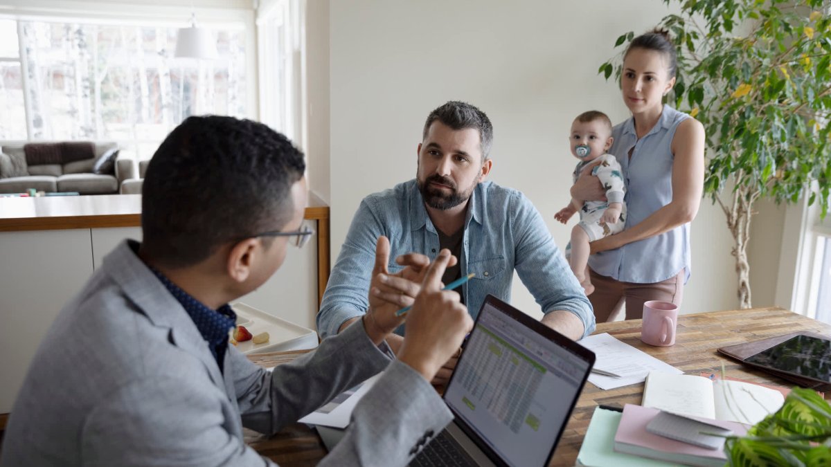 Here's How Advisors Are Helping Clients Slash Their 2022 Tax Bill - Vimarsana News