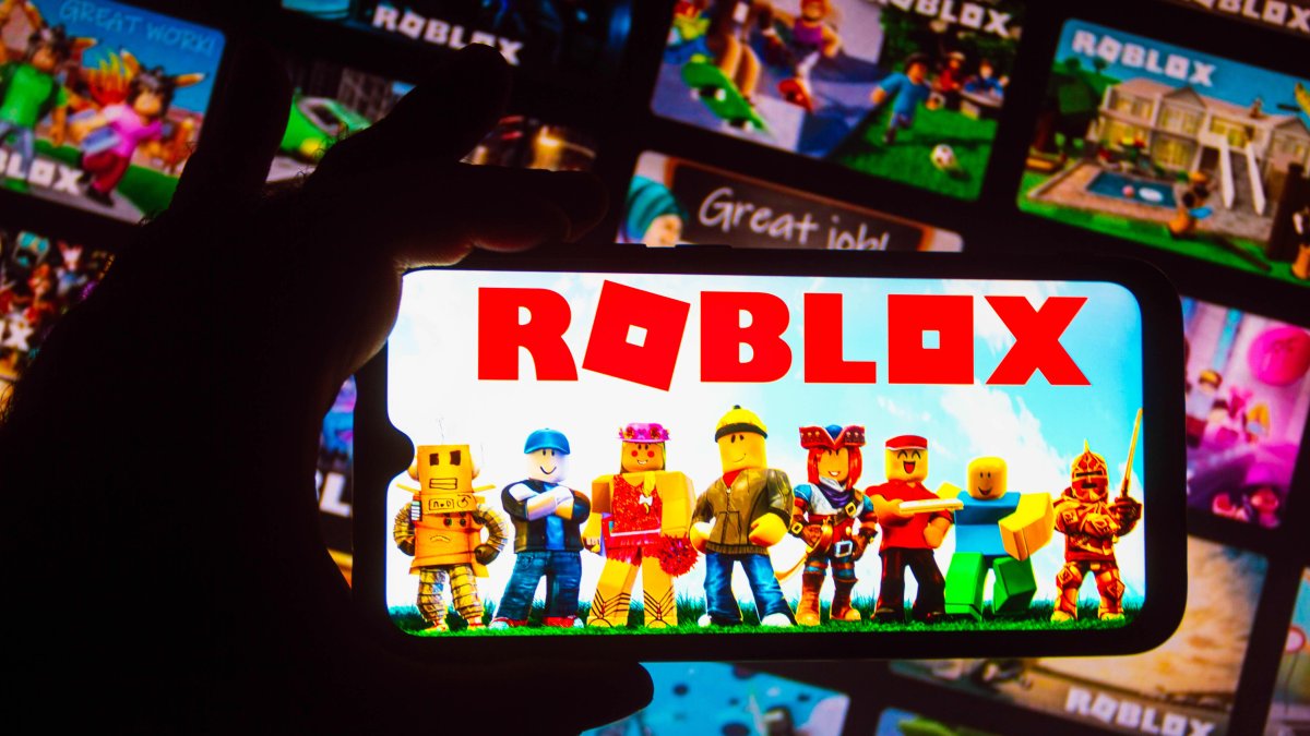Stocks Making the Biggest Moves Midday: Roblox, Continental Resources, Fox Corp and More - Vimarsana News