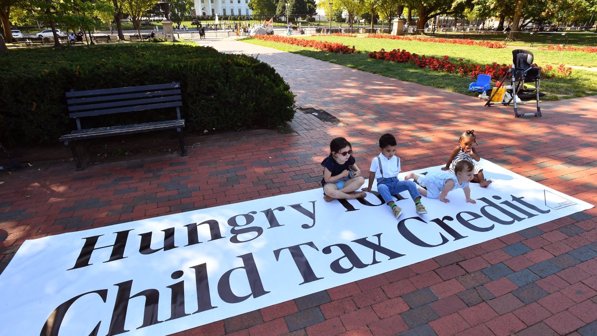 There's New Optimism the $300 Monthly Child Tax Credit Checks Can Be Renewed — But the Relief May Look Different - Vimarsana News