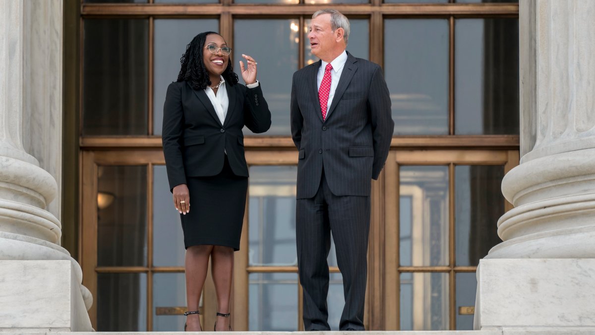 Ketanji Brown Jackson Makes 1st Appearance at Supreme Court, Has 'Seat at Table' – NBC Connecticut - Vimarsana News