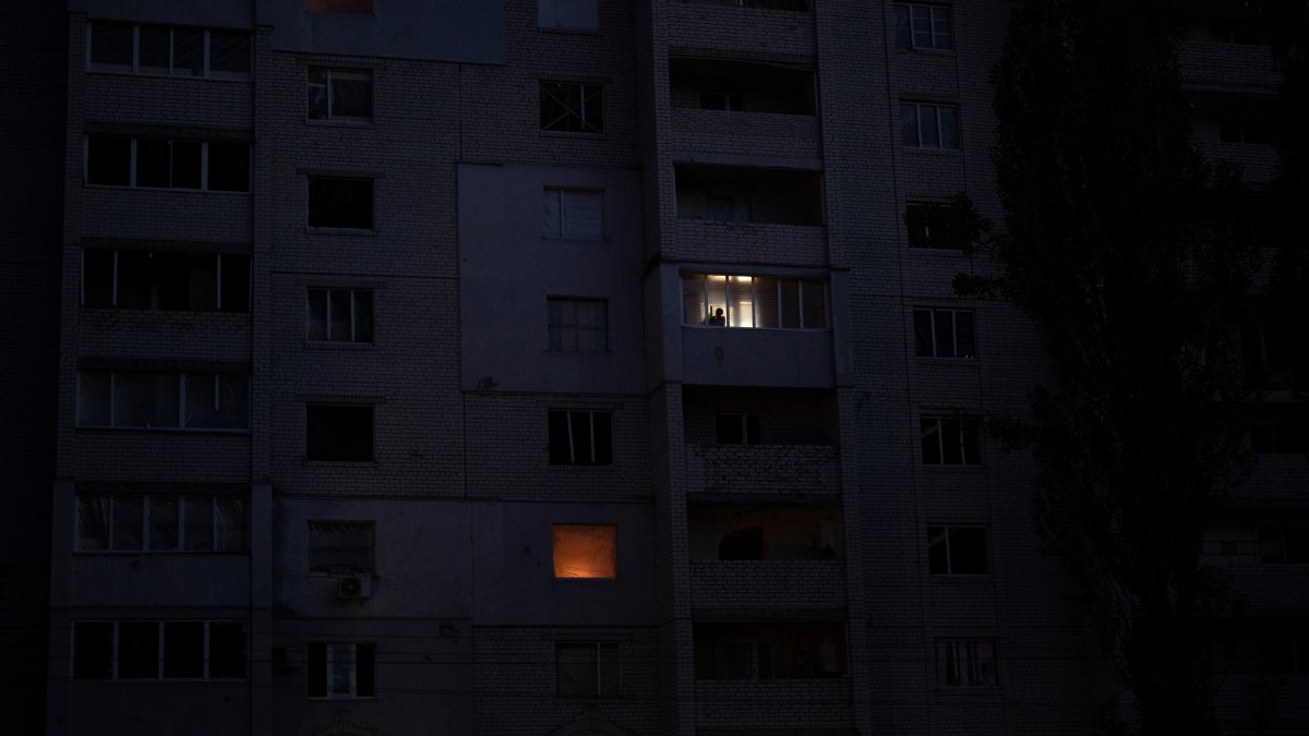 'Massive' Strike Knocks Out Power For 100,000s in Ukraine – NBC Connecticut - Vimarsana News