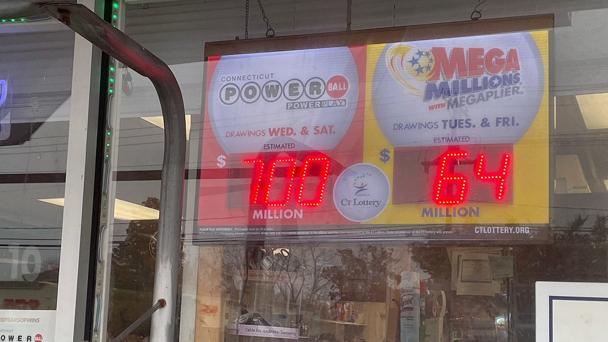 10,000 Mega Millions Winner in CT; Powerball Jackpot Is 700 Million