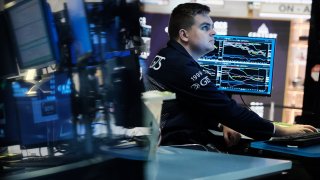 Traders work on the floor of the New York Stock Exchange (NYSE) on October 07, 2022 in New York City.
