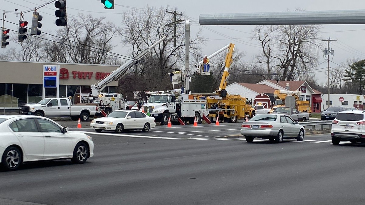 Crash Closed Parts of Route 15 South, Berlin Turnpike in Wethersfield