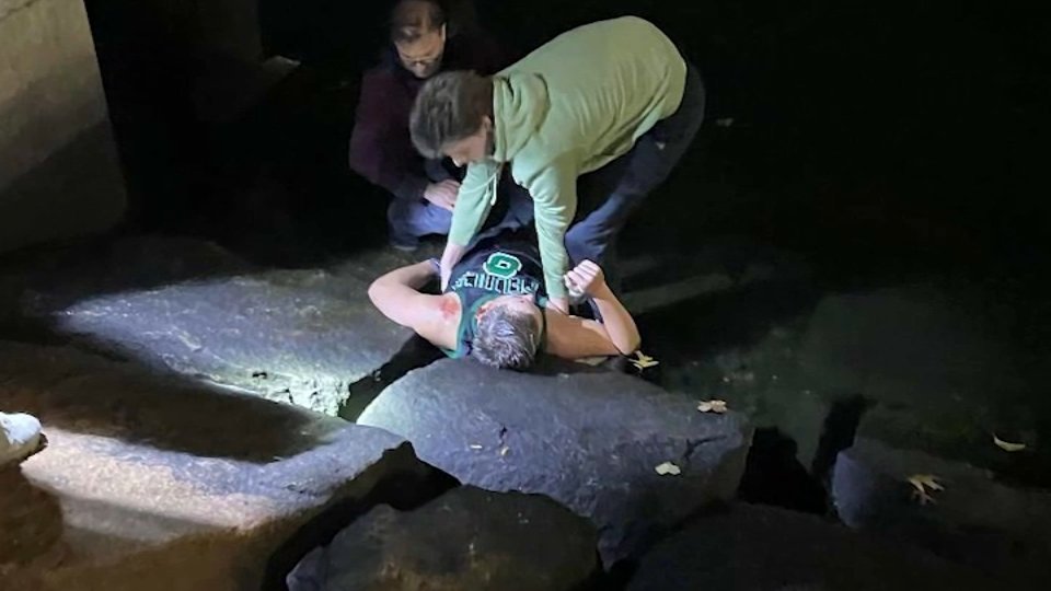 Finn Conner Helps Save Man Near TD Garden – NBC Connecticut - Vimarsana News
