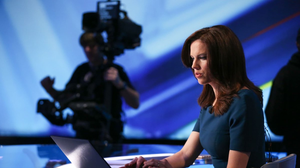 Kelly Evans: Do You Wait for the Labor Market to Soften…Or Not? - Vimarsana News