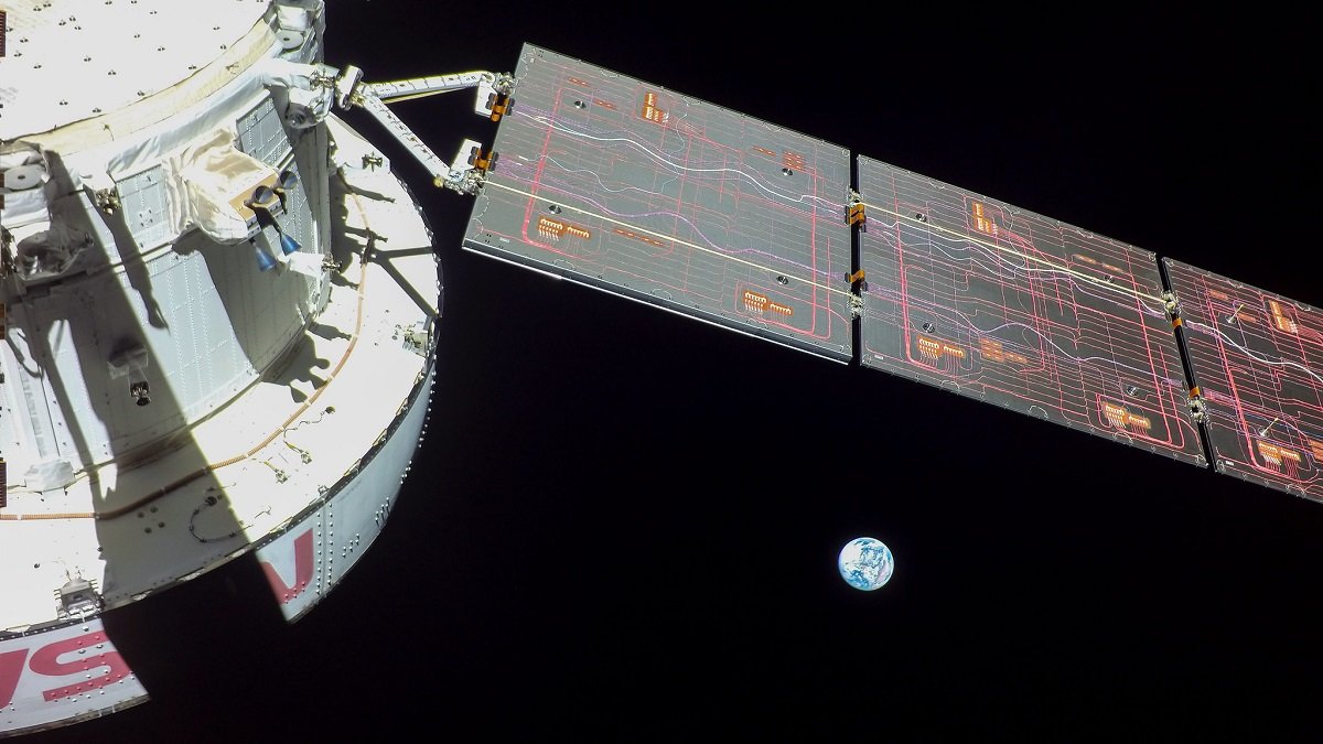 NASA's Orion Capsule Flies Over Apollo Sites on Moon, Heads Home – NBC Connecticut - Vimarsana News