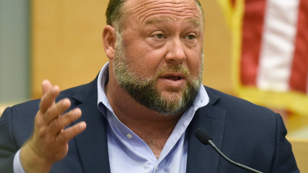 Judge Allows Sandy Hook Cases Against Alex Jones to Proceed – NBC Connecticut - Vimarsana News