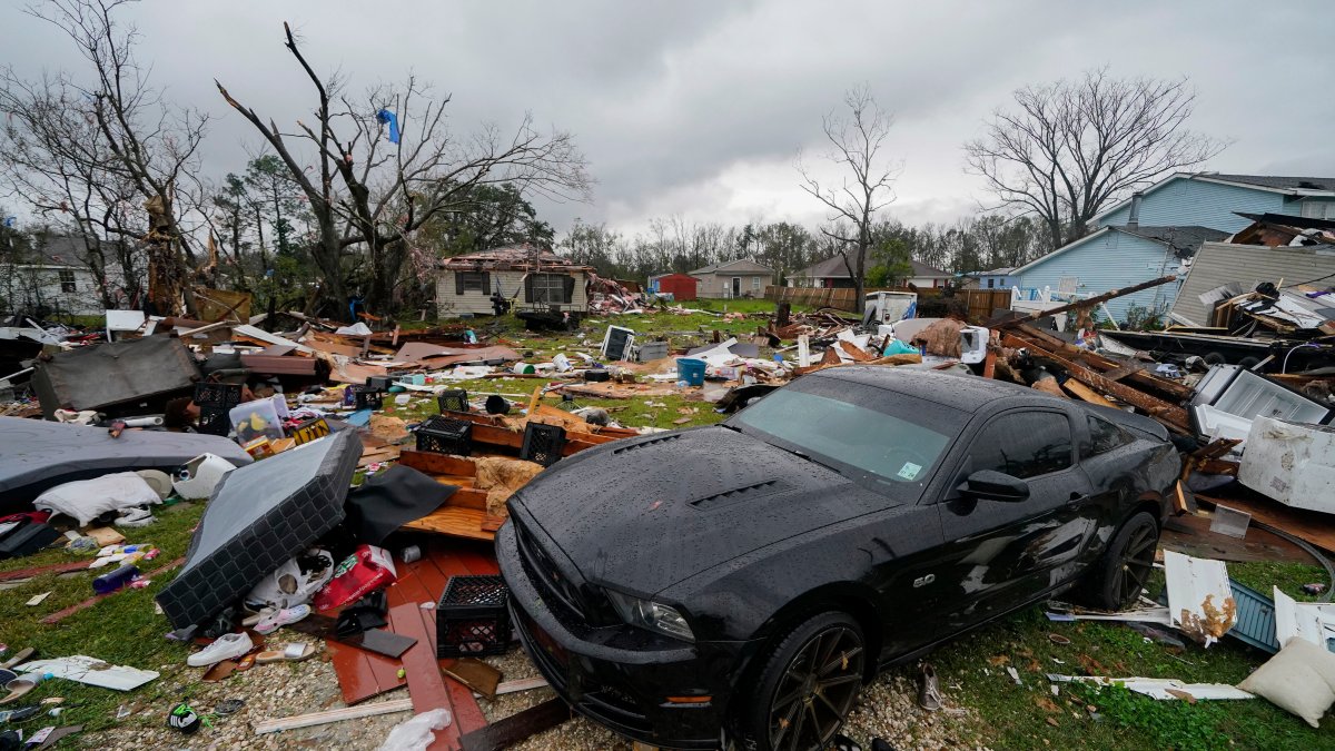 Powerful Winter Storm Leaves at Least 3 Dead in Louisiana – NBC Connecticut - Vimarsana News