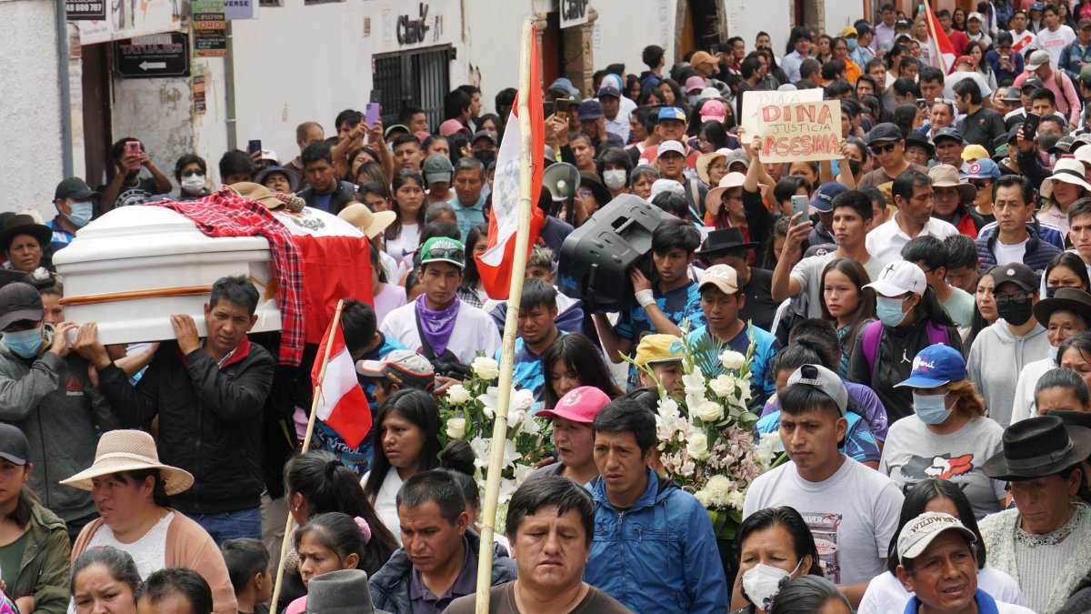 Protester's Death Highlights Violence, Unrest in Peru – NBC Connecticut - Vimarsana News
