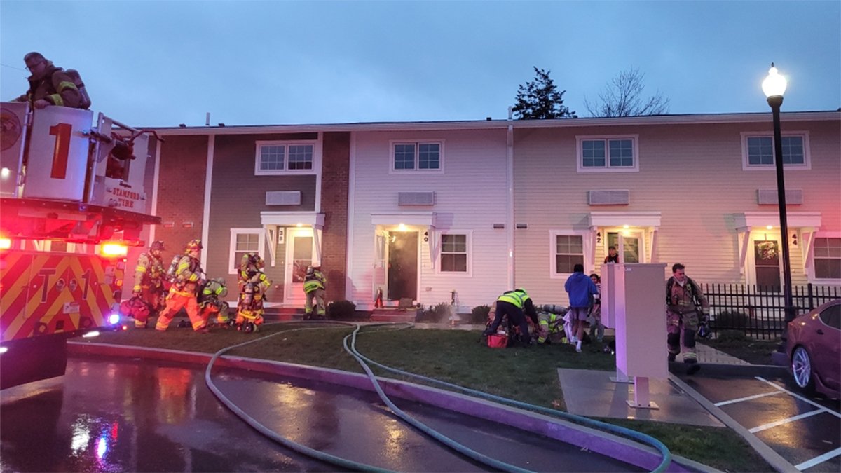 Firefighters Rescue 2 Young Children From Fire in Stamford - Vimarsana News