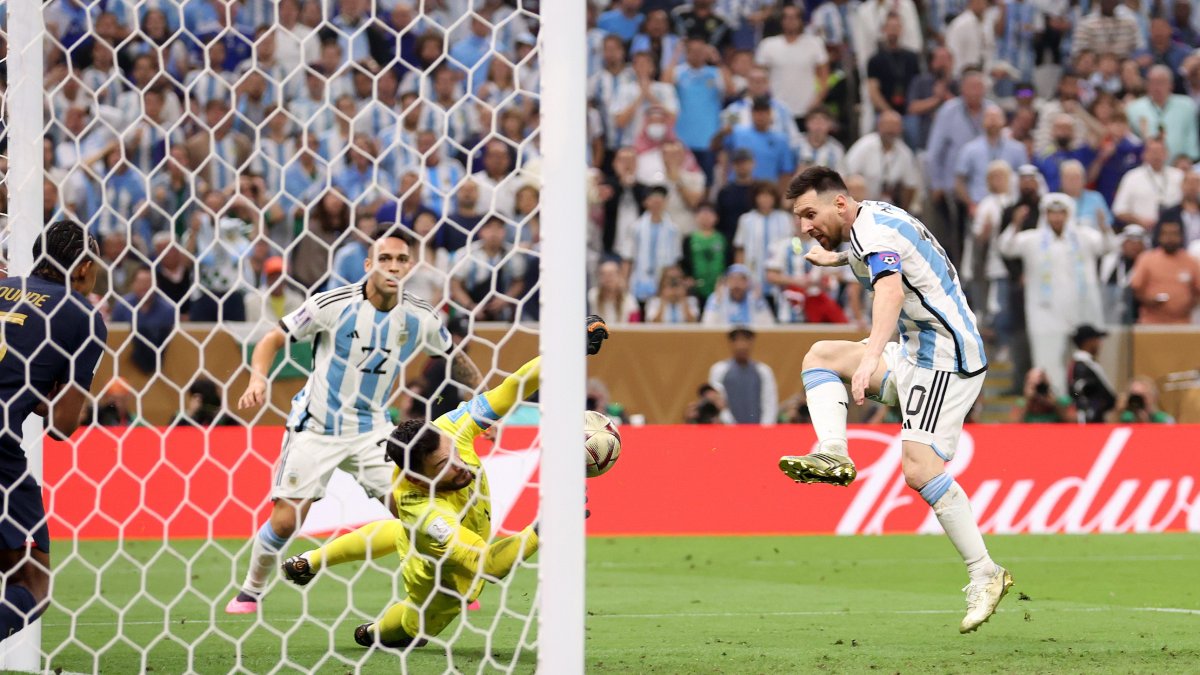 Why is there so much stoppage time at World Cup 2022?