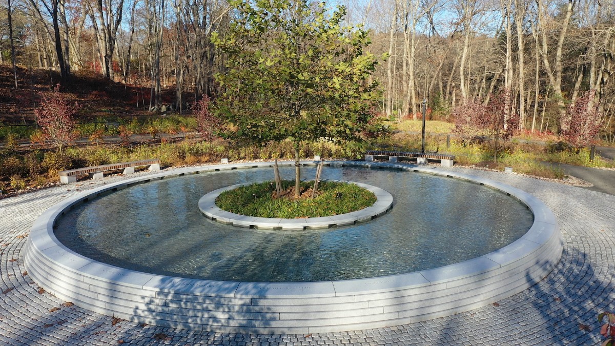 Gov. Lamont directs flags to half-staff Sunday in remembrance of Sandy Hook victims