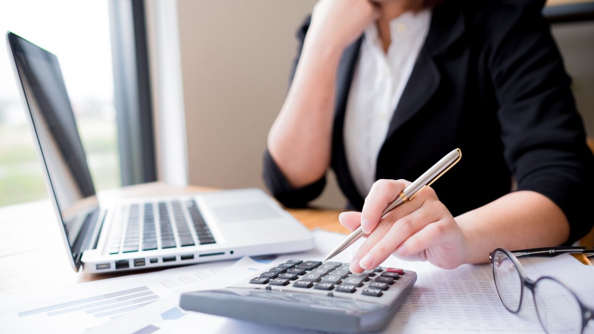 Setting financial goals? Expert says do this first