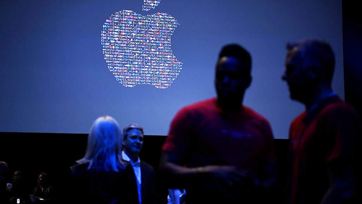 Apple's Mixed-Reality Headset Could Be Announced as Soon as This Spring, Top Analyst Says - Vimarsana News