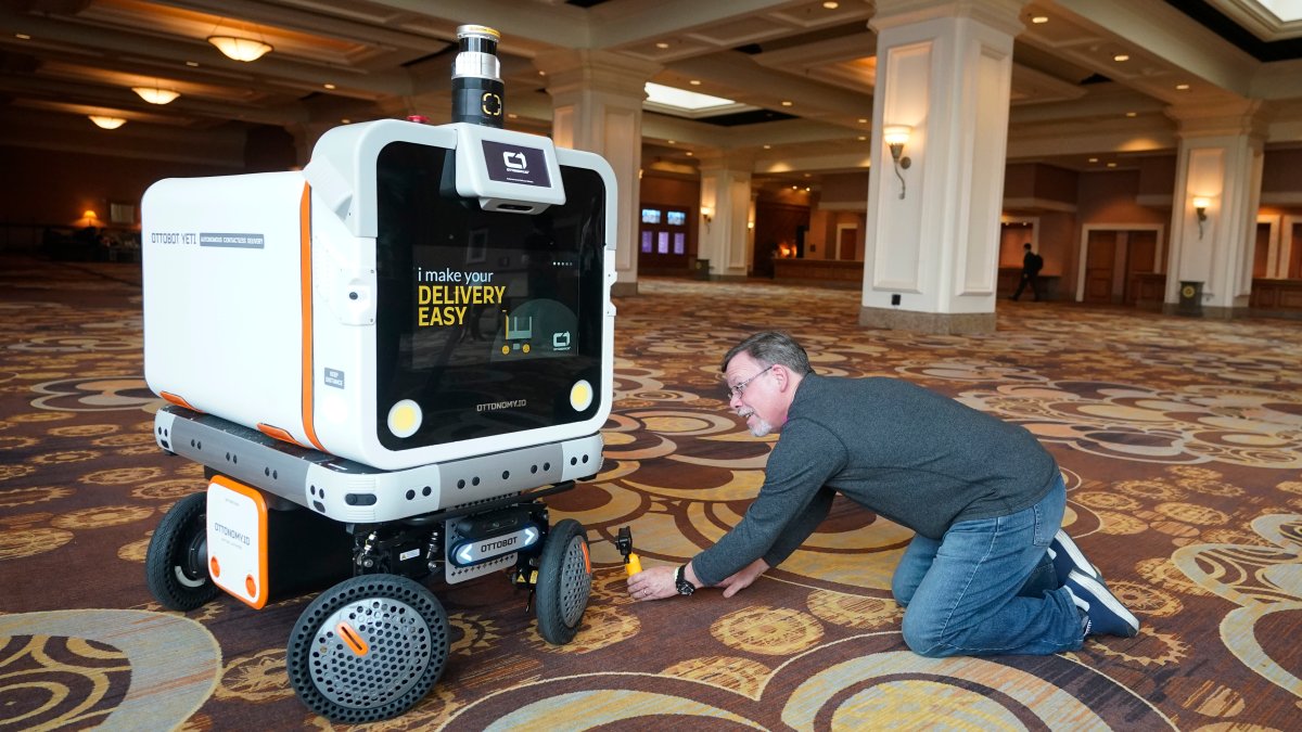 The Best of CES 2023 So Far: Wireless TV, Delivery Robots and In-Car VR - Vimarsana News