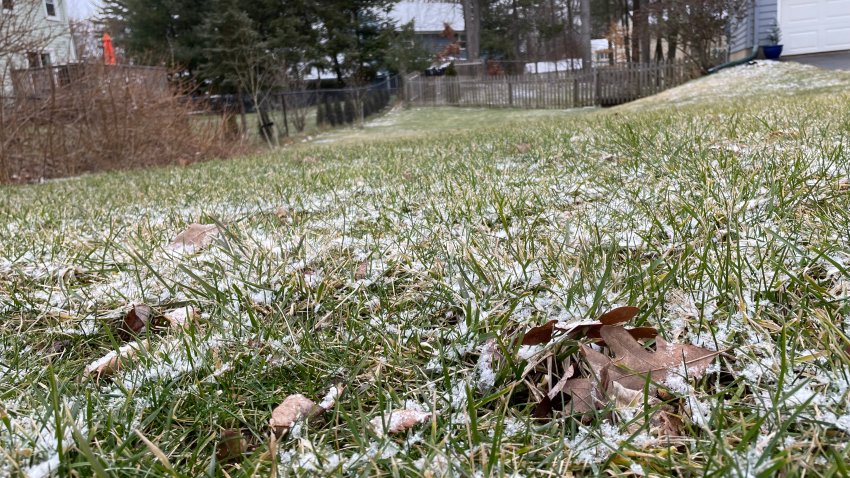 Dusting of snow in South Windsor