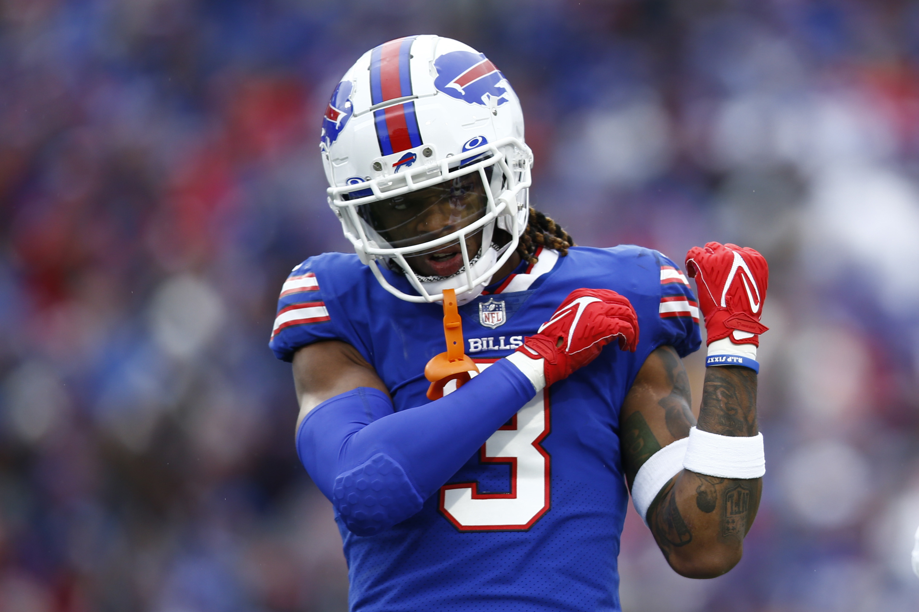 Damar Hamlin's first reaction to Bills Wild Card win vs. Dolphins