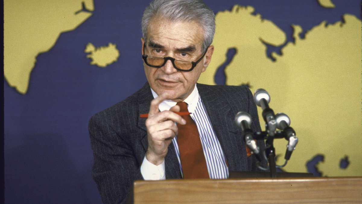 Bernard Kalb, Veteran Foreign Correspondent, Dies at 100 – NBC Connecticut - Vimarsana News