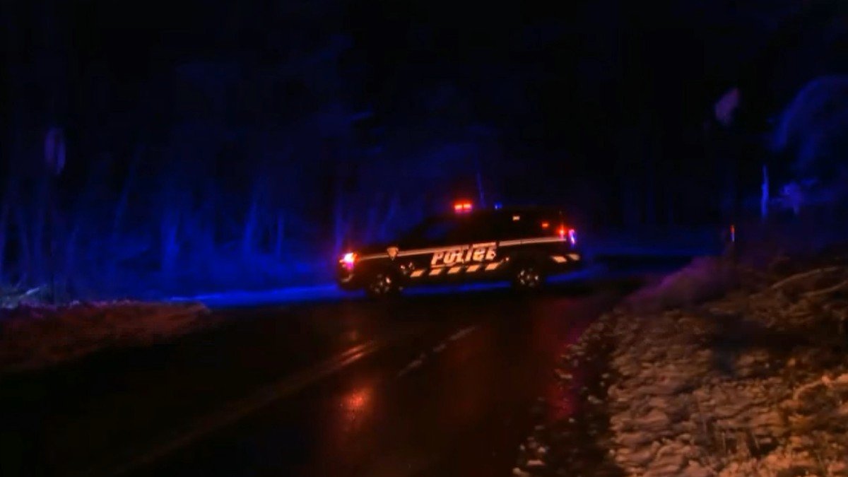 Crash Closes Road in Southington - Vimarsana News
