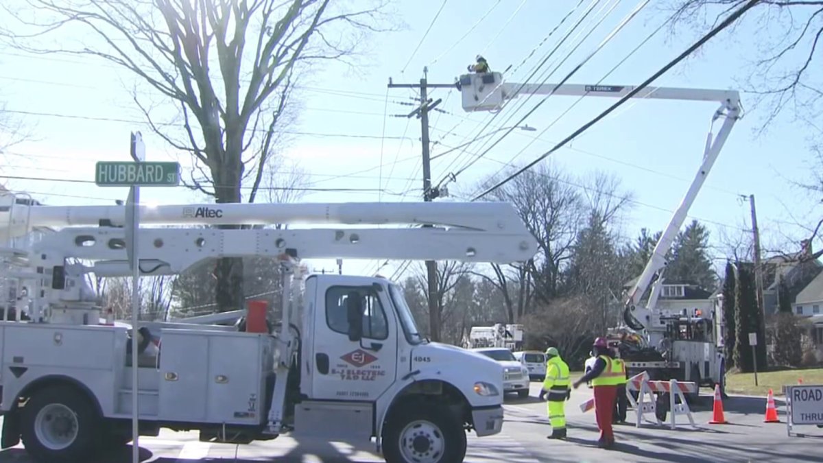 Strong Winds Leave Thousands Without Power and Heat – NBC Connecticut